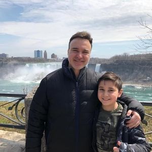 Meet your Posher, Enrique